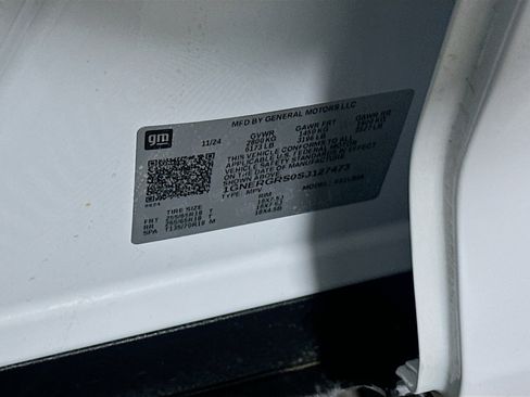 Used 2025 Chevrolet Traverse LT image 12