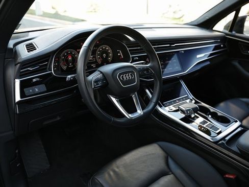 Used 2025 Audi Q7 3.0T Premium Plus image 19