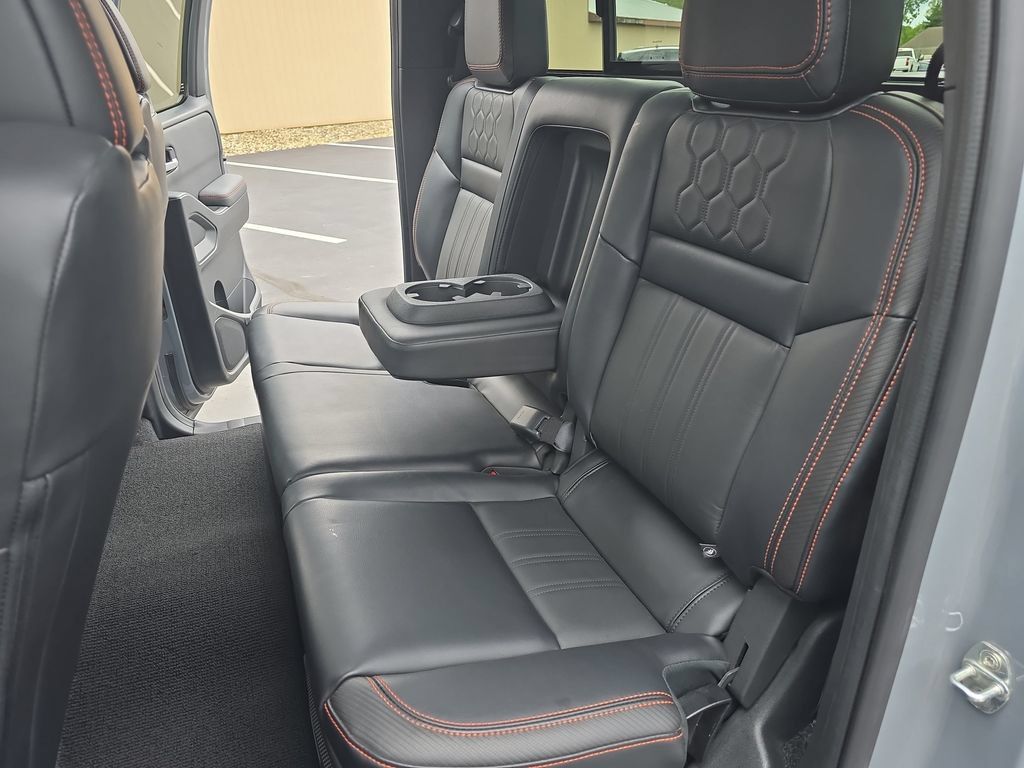 Used 2023 Nissan Frontier PRO-4X w/ Pro-4X Premium Package AWD/4WD image 16