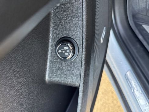 Used 2023 Chevrolet Traverse High Country w/ LPO, Floor Liner Package image 24