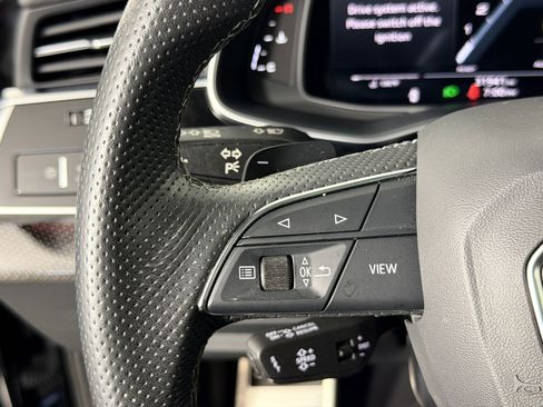 Used 2023 Audi SQ7 Prestige w/ Prestige Package AWD/4WD image 15