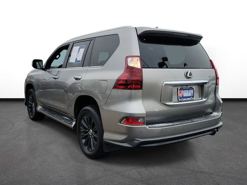 Used 2021 Lexus GX 460 Premium image 3