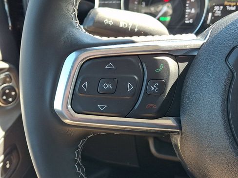 Used 2023 Jeep Wrangler Sahara w/ Cold Weather Group image 20