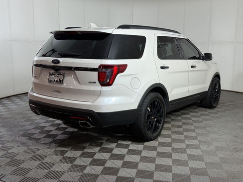Used 2016 Ford Explorer Sport w/ Equipment Group 401A AWD/4WD image 9