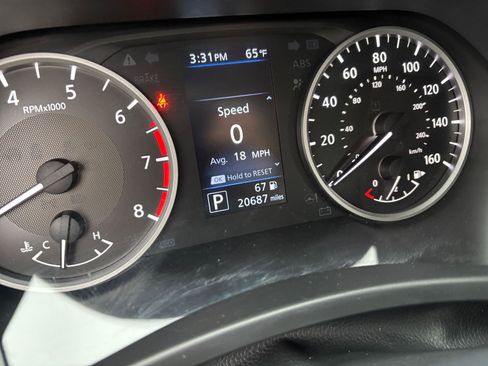 Used 2025 Nissan Sentra S image 38