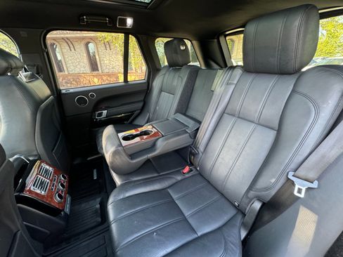 Used 2017 Land Rover Range Rover HSE image 55