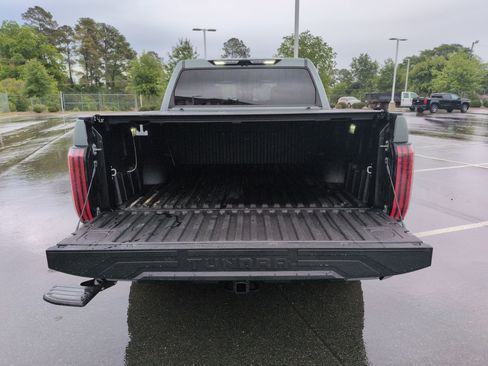 Used 2024 Toyota Tundra Platinum AWD/4WD image 33