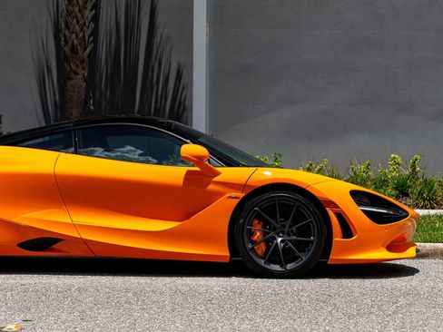 New 2027 McLaren 750S RWD image 11