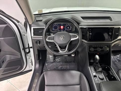 Used 2023 Volkswagen Atlas SEL R-Line AWD/4WD image 17