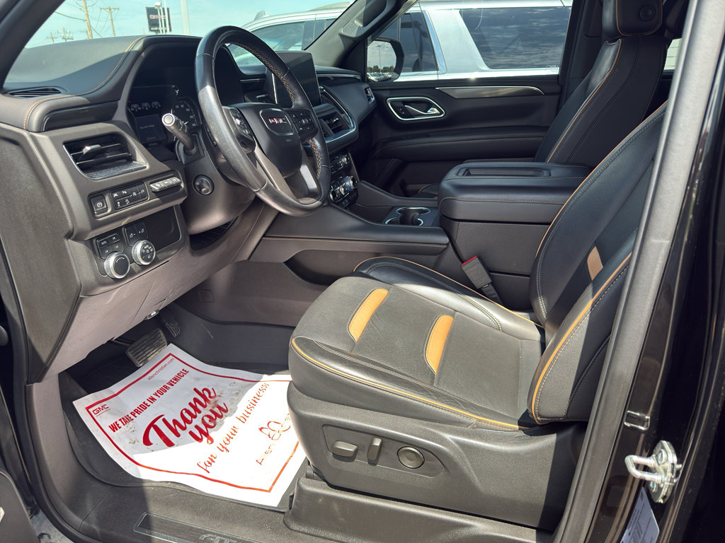 Used 2021 GMC Yukon AT4 w/ AT4 Premium Package AWD/4WD image 12