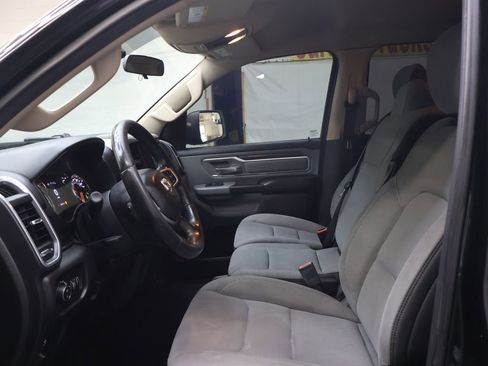 Used 2019 RAM 1500 Big Horn RWD image 16