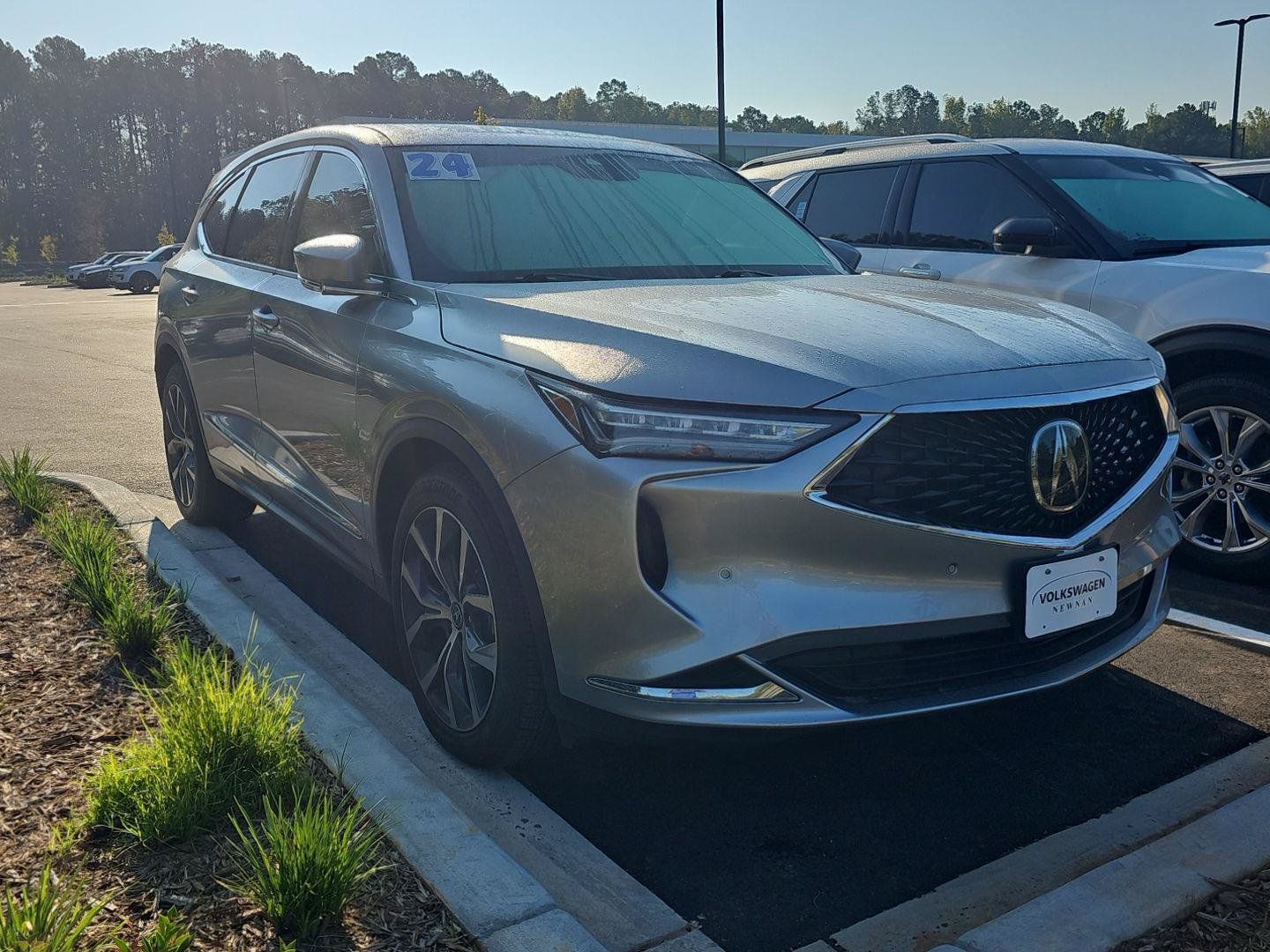 Used 2024 Acura MDX w/ Technology Package AWD/4WD image 3
