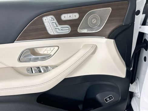 New 2026 Mercedes-Benz GLS 450 4MATIC image 18