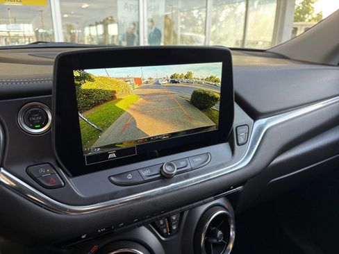 Used 2025 Chevrolet Blazer LT image 17