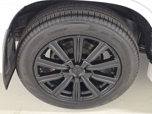 Used 2017 Lexus LX 570 4WD w/ Luxury Package image 56