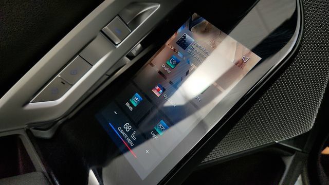 Used 2025 BMW 740i RWD image 46