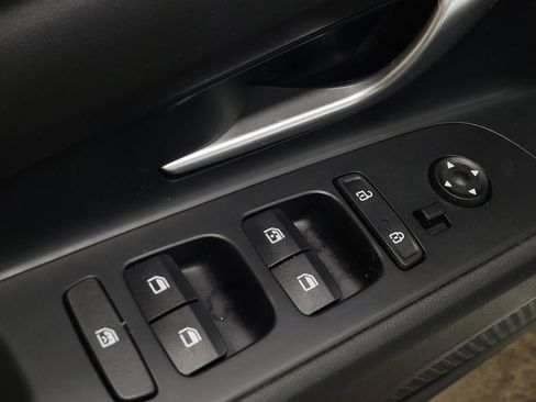 Used 2023 Hyundai Elantra SEL w/ Cargo Package image 27