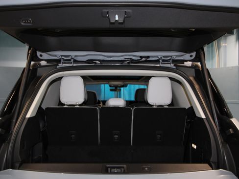 New 2025 Lincoln Navigator Reserve AWD/4WD image 42