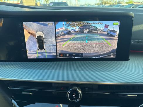 Certified 2025 Nissan Murano SL image 22