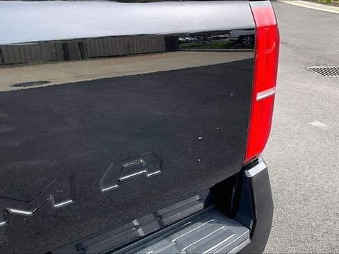 Used 2024 Toyota Tacoma TRD Off-Road image 25