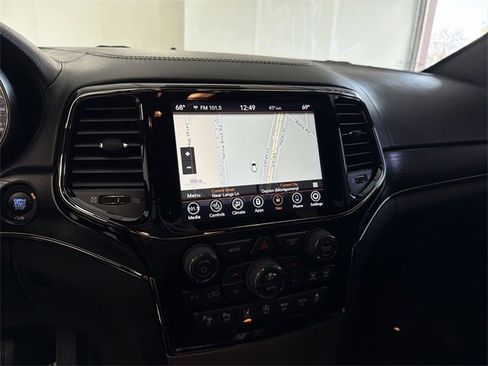 Used 2020 Jeep Grand Cherokee High Altitude image 28