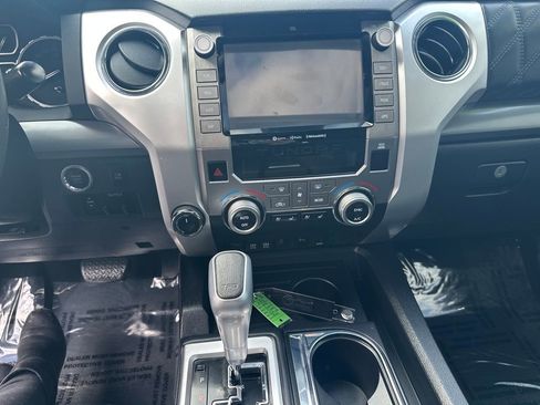 Used 2021 Toyota Tundra Platinum image 10
