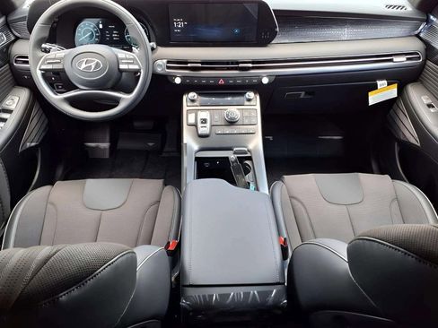 New 2025 Hyundai Palisade Calligraphy image 11
