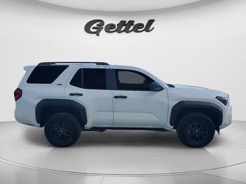 Certified 2025 Toyota 4Runner SR5 AWD/4WD image 5