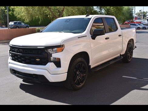 Used 2024 Chevrolet Silverado 1500 Custom w/ Turbomax Blackout Package RWD image 3