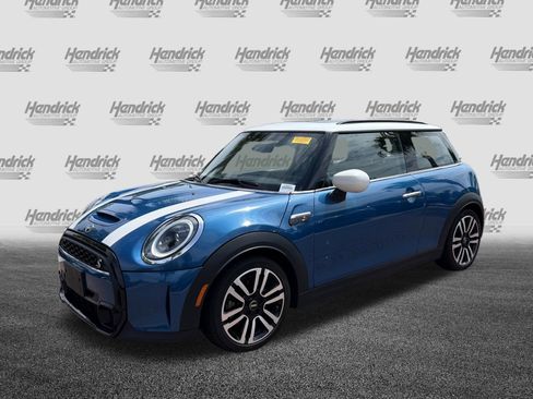 Used 2023 MINI Cooper S FWD image 5