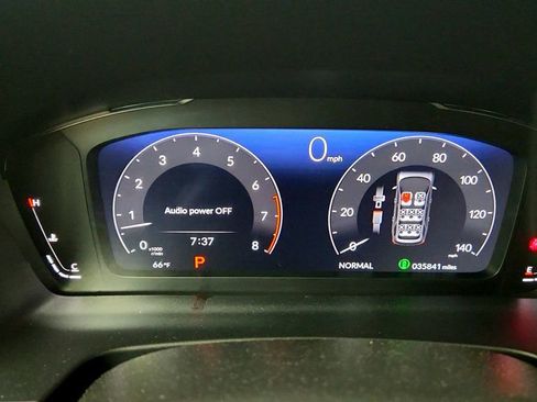 Used 2025 Honda Pilot Black Edition image 15