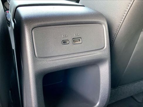 Used 2025 Chevrolet Trax RS w/ Driver Confidence Package FWD image 35