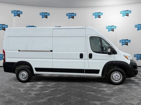 Used 2026 RAM ProMaster 2500 w/ Convenience Group FWD image 6