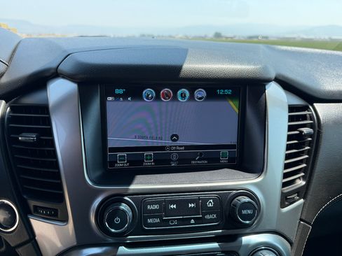 Used 2019 Chevrolet Tahoe Premier AWD/4WD image 22