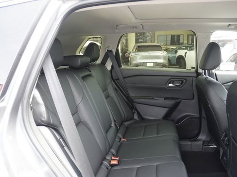 New 2026 Nissan Rogue SV FWD image 18