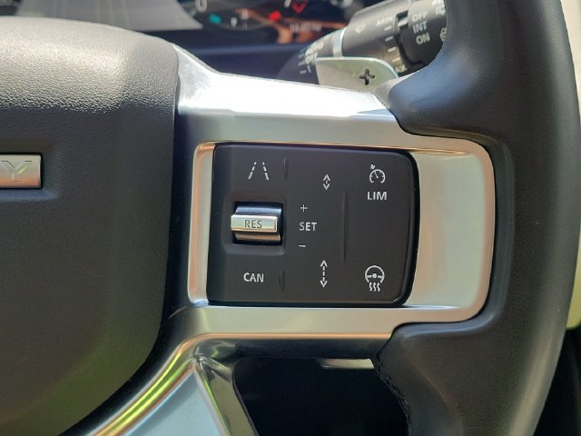 Used 2024 Land Rover Discovery S AWD/4WD image 27