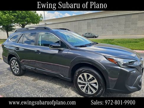 Used 2025 Subaru Outback Premium image 7