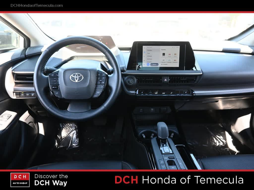 Used 2025 Toyota Prius XLE FWD image 8
