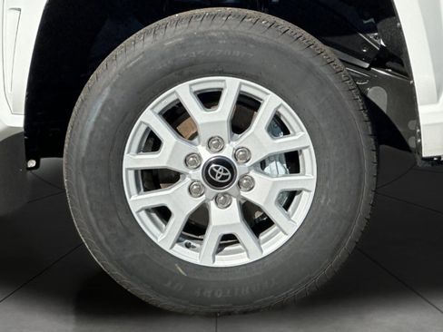 New 2026 Toyota Tacoma SR5 image 32