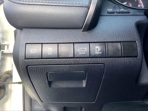 Used 2023 Toyota Camry SE image 32