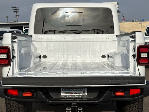 New 2026 Jeep Gladiator Mojave AWD/4WD image 10