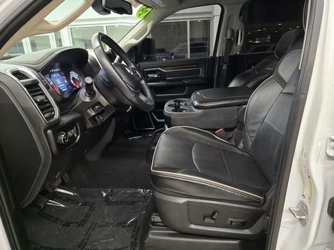 Used 2024 RAM 2500 Laramie image 21