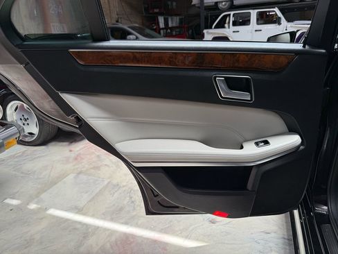 Used 2014 Mercedes-Benz E 350 4MATIC Sedan w/ Premium 1 Package image 30