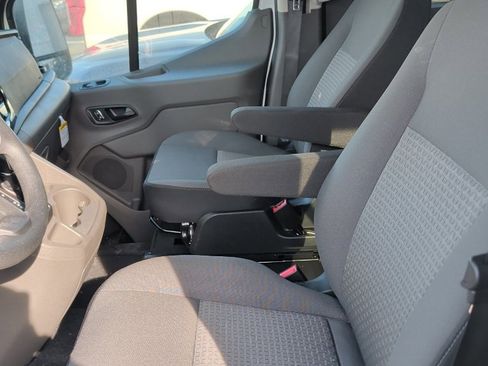 Used 2024 Ford Transit 350 XLT image 7