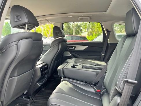 Used 2025 Acura MDX FWD w/ Technology Package image 8