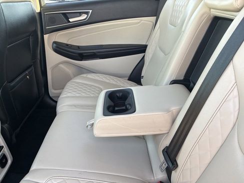 Used 2024 Ford Edge Titanium image 24