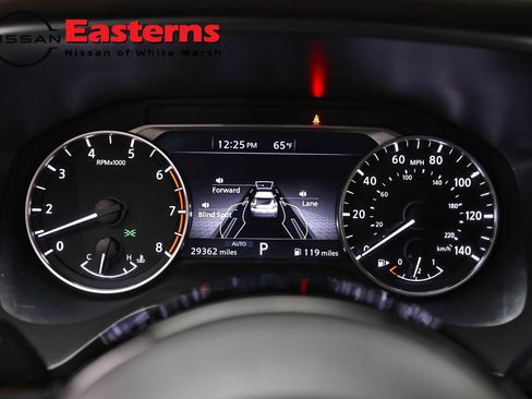 Used 2023 Nissan Rogue SV AWD/4WD image 17