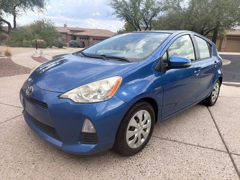 Used 2012 Toyota Prius C Three FWD image 2