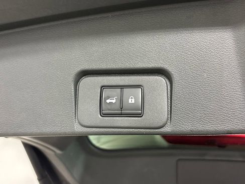 Used 2022 Nissan Rogue Platinum w/ Head-Up Display Package image 19