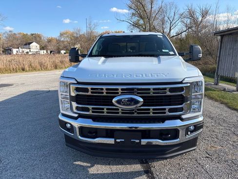 New 2025 Ford F350 XL w/ XL Chrome Package AWD/4WD image 3